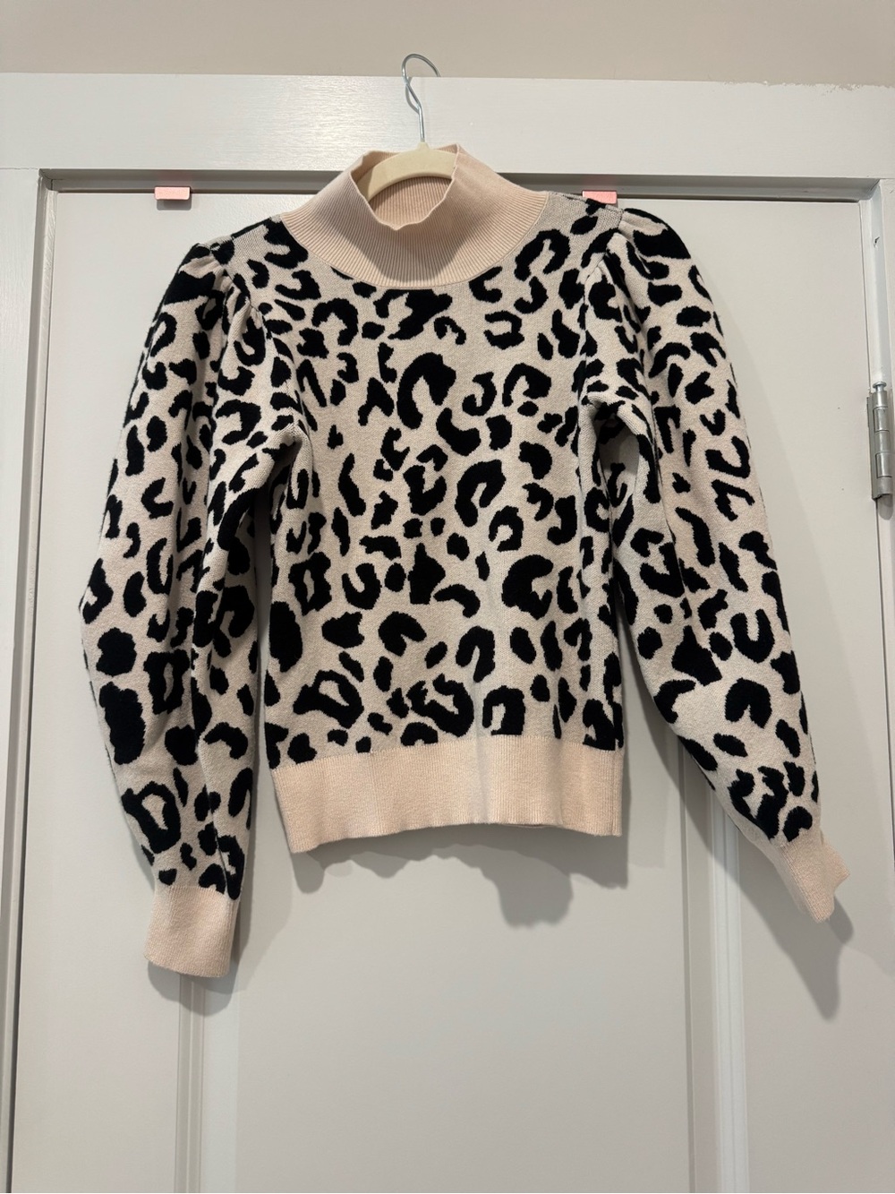 525 Cheeta sweater